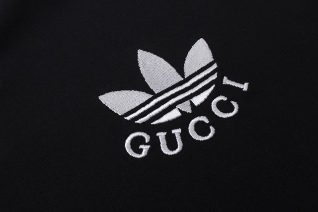 Gucci X Adidas古奇專櫃古馳2023FW新款聯名刺繡立體剪裁長款T恤 男女同款 tzy3140
